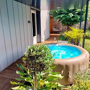 En Amoureux Avec Jacuzzi Et Sauna Hébergement de vacances